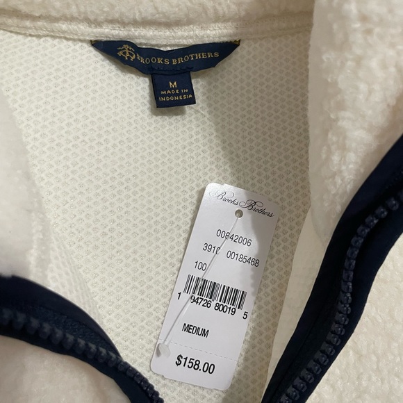 Brooks Brothers NWT  Beautiful Top M -Please See Pics for Measurements 🌻 - Picture 7 of 14